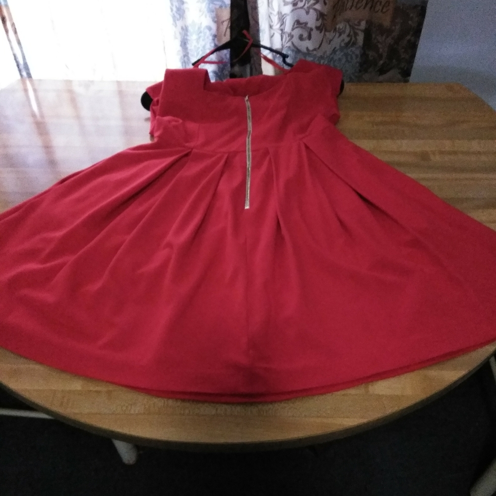 [ Eliza J] Red Flare Dress W/Open Back. Size 8